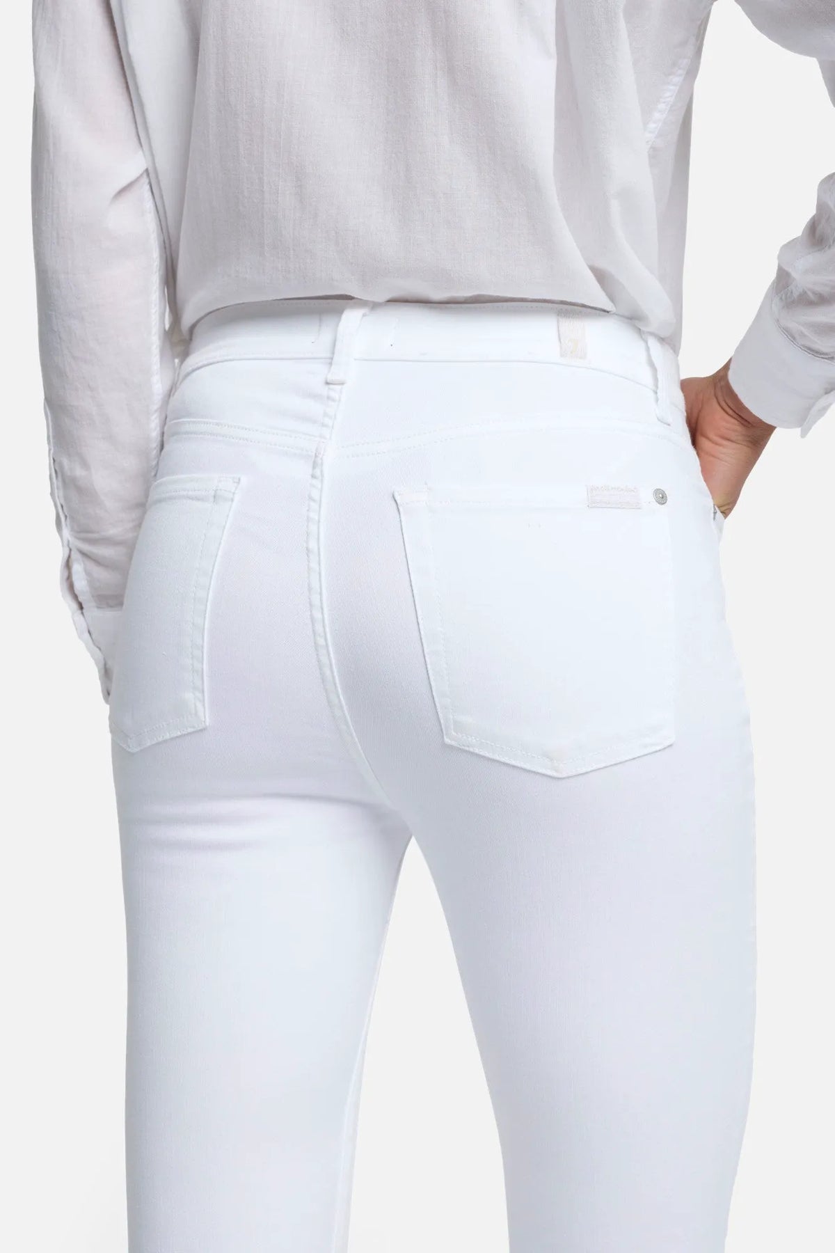 LUXE WHITE