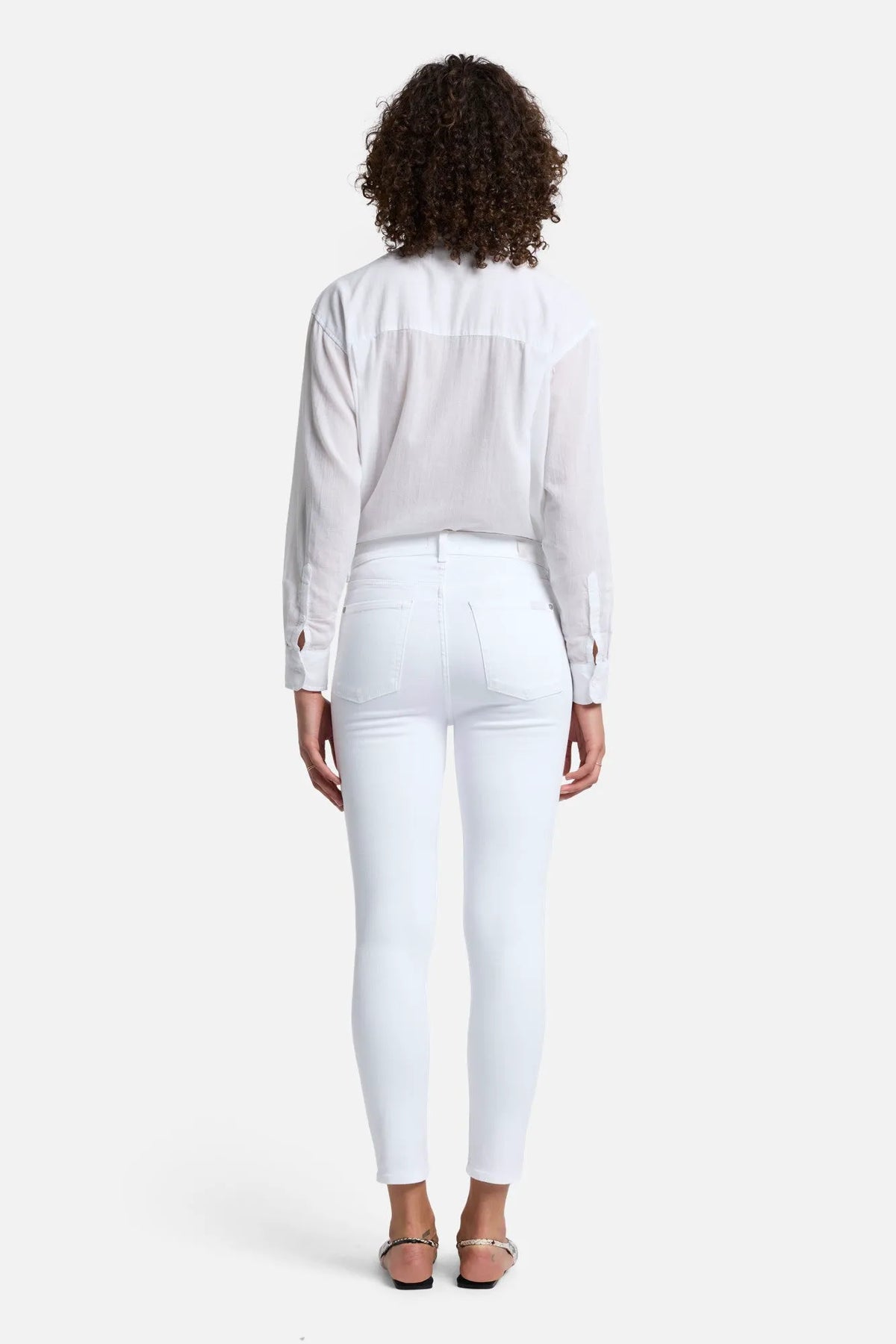 LUXE WHITE